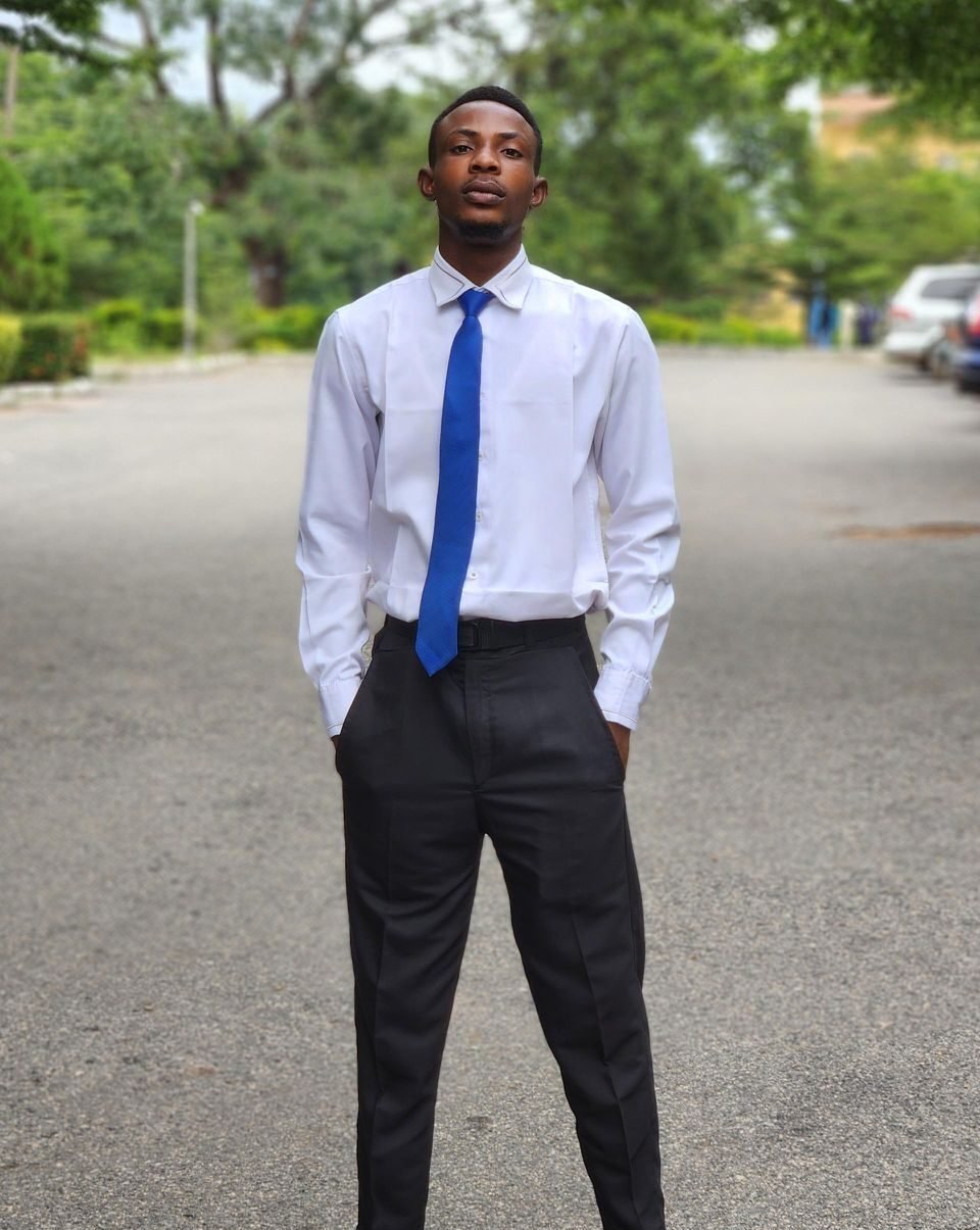 Miracle Mayowa - Email Specialist